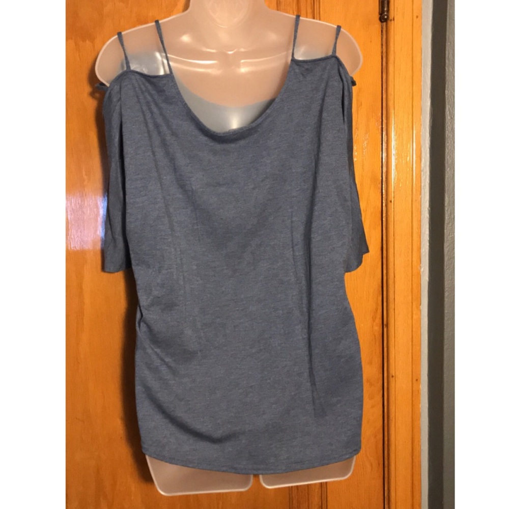 Top - Picture 2 of 2